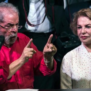 Muere de derrame cerebral esposa expresidente Lula da Silva América Latina