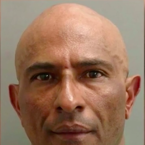 A fugitive dominican gained access to Navy shipyard under assumed ID News In English