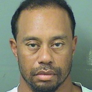 Tiger Woods es arrestado por conducir ebrio EE.UU
